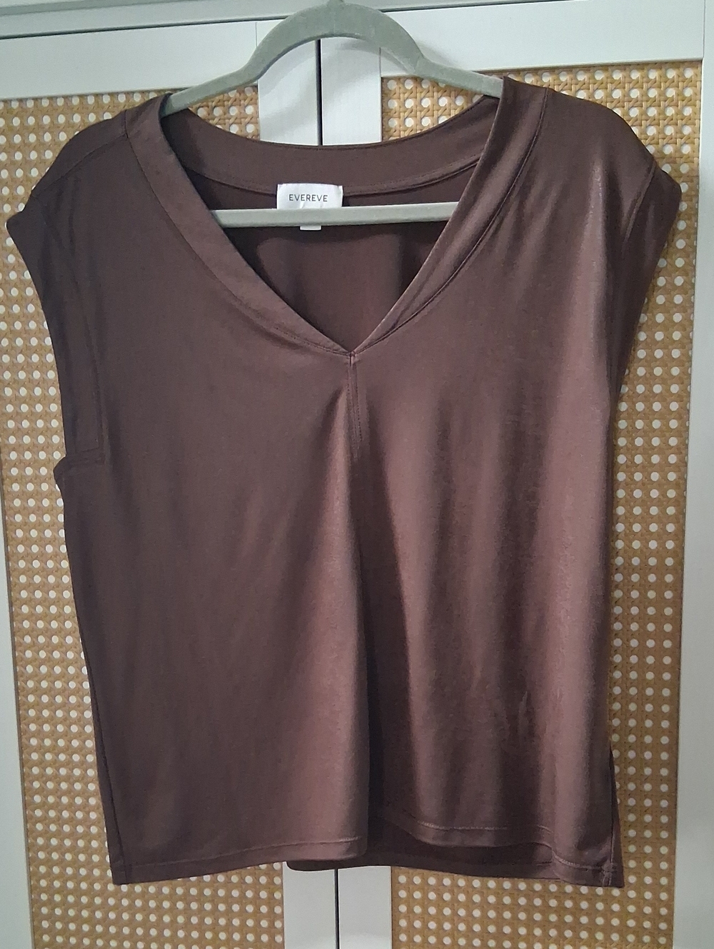Evereve Brown V-Neck Satin-Effect Tank